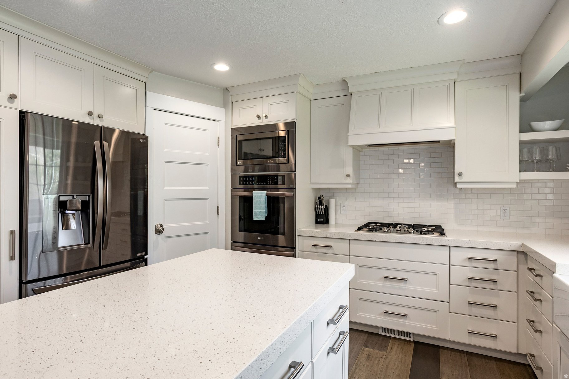 MIDWAY FARMS - Residential