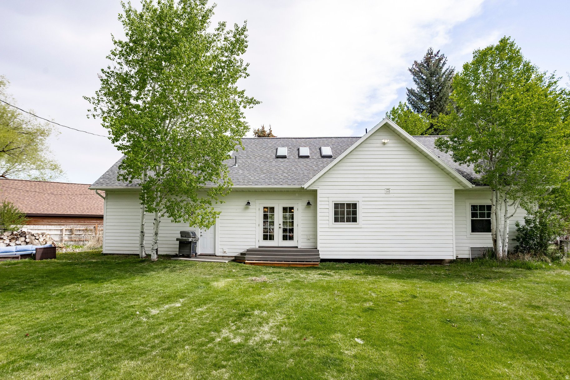 MIDWAY FARMS - Residential