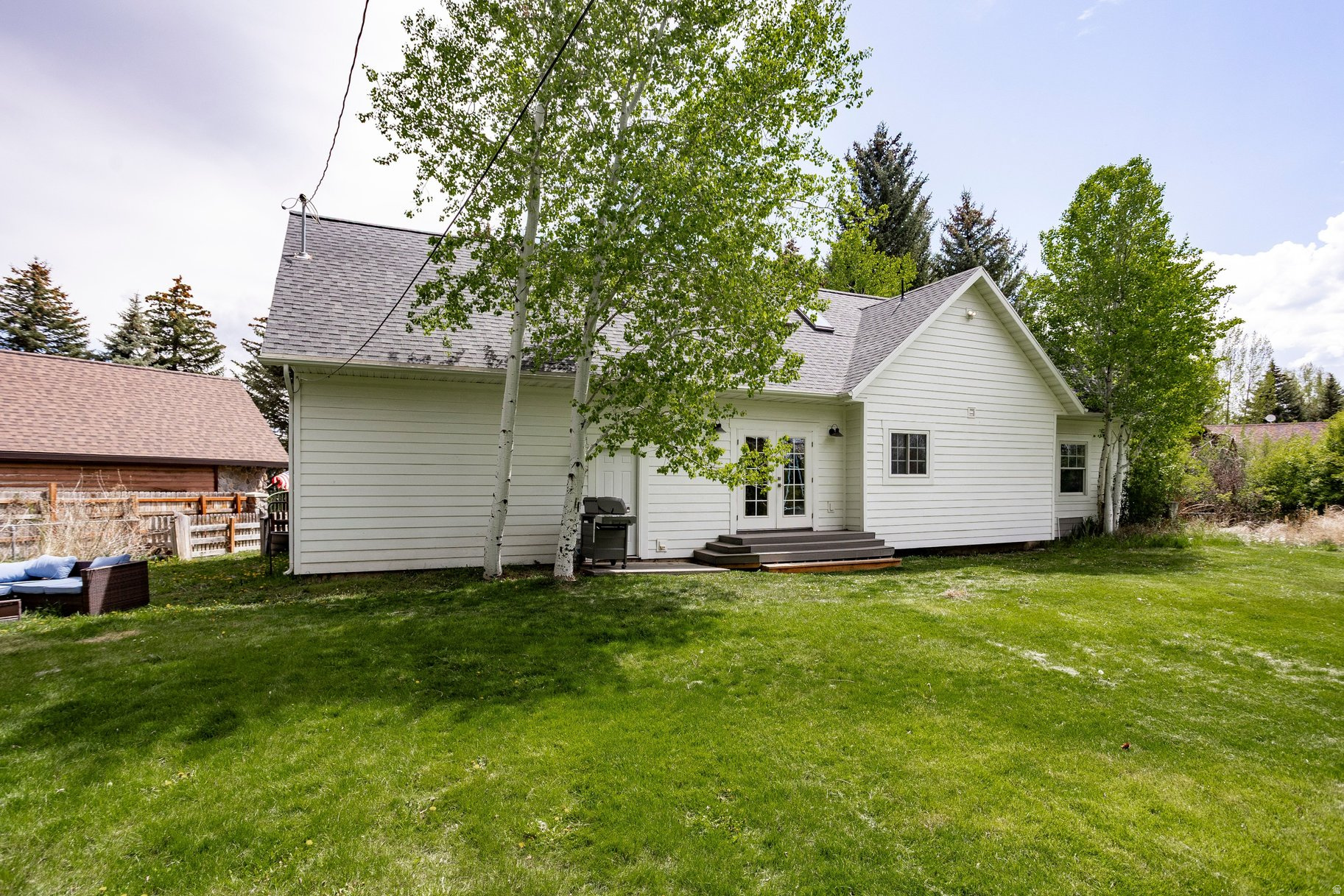 MIDWAY FARMS - Residential