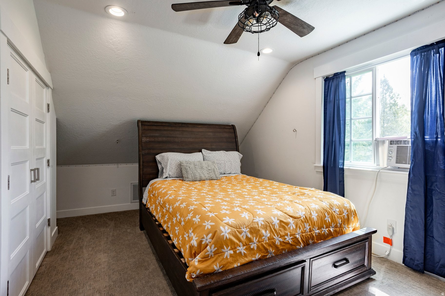 MIDWAY FARMS - Residential