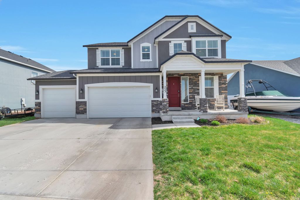 Photo of 253 W QUARTZ RD, Tooele, UT 84074 (MLS # 2149369)