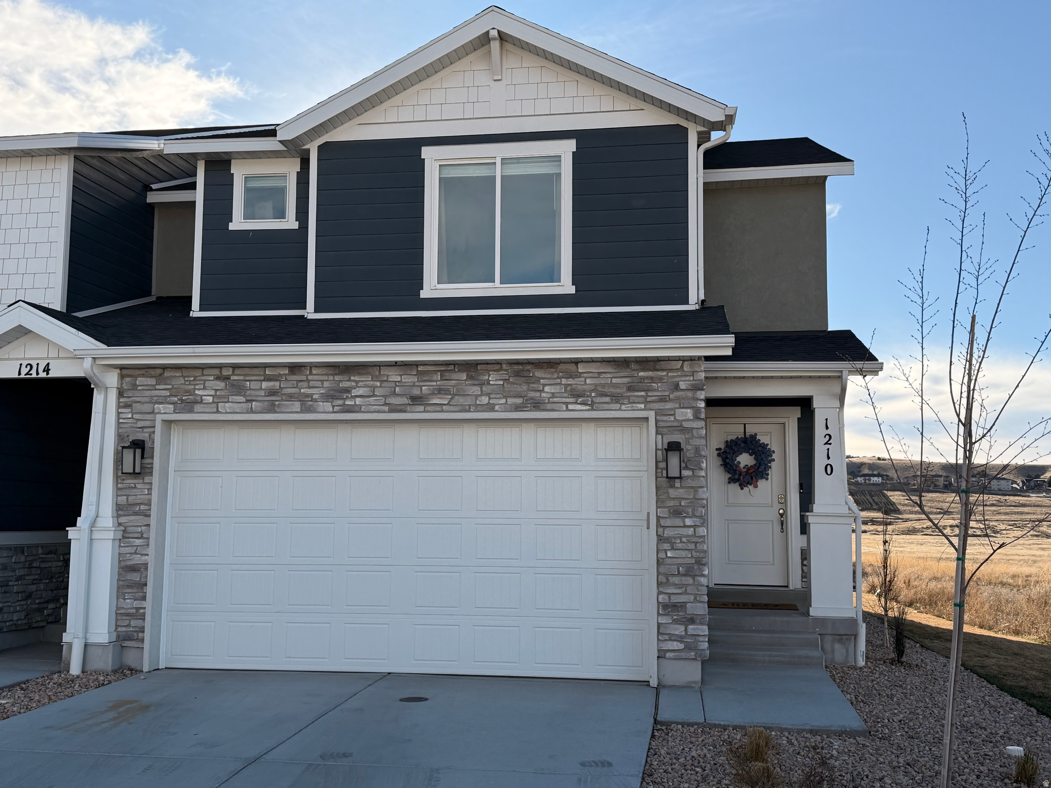 SUMMIT RIDGE TOWNS - Residential