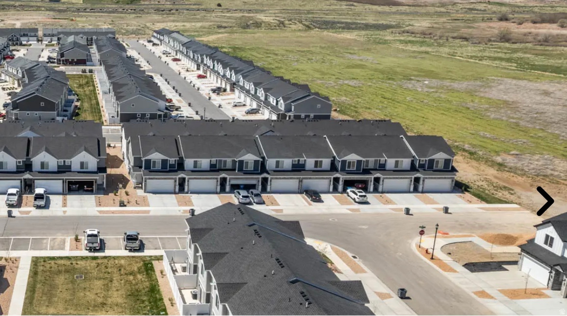 SUMMIT RIDGE TOWNS - Residential