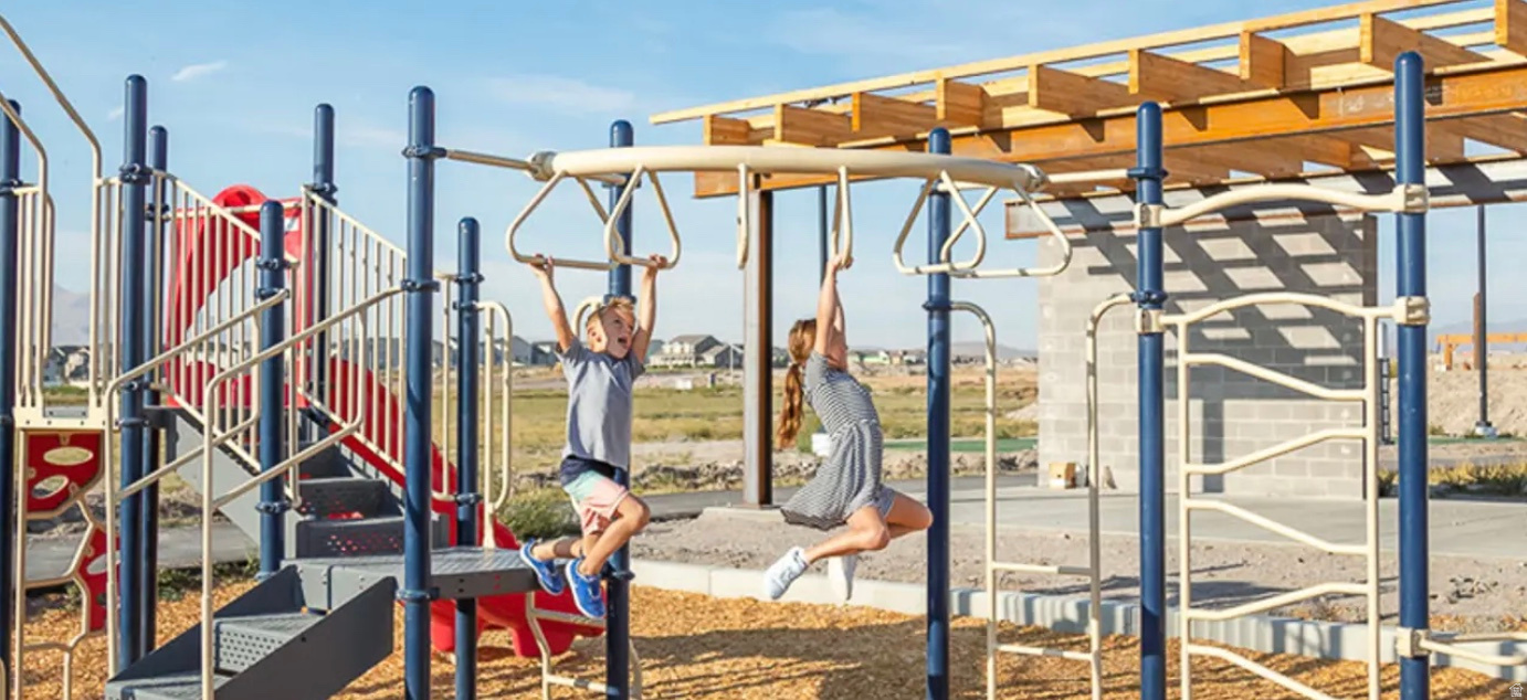 SUMMIT RIDGE TOWNS - Residential