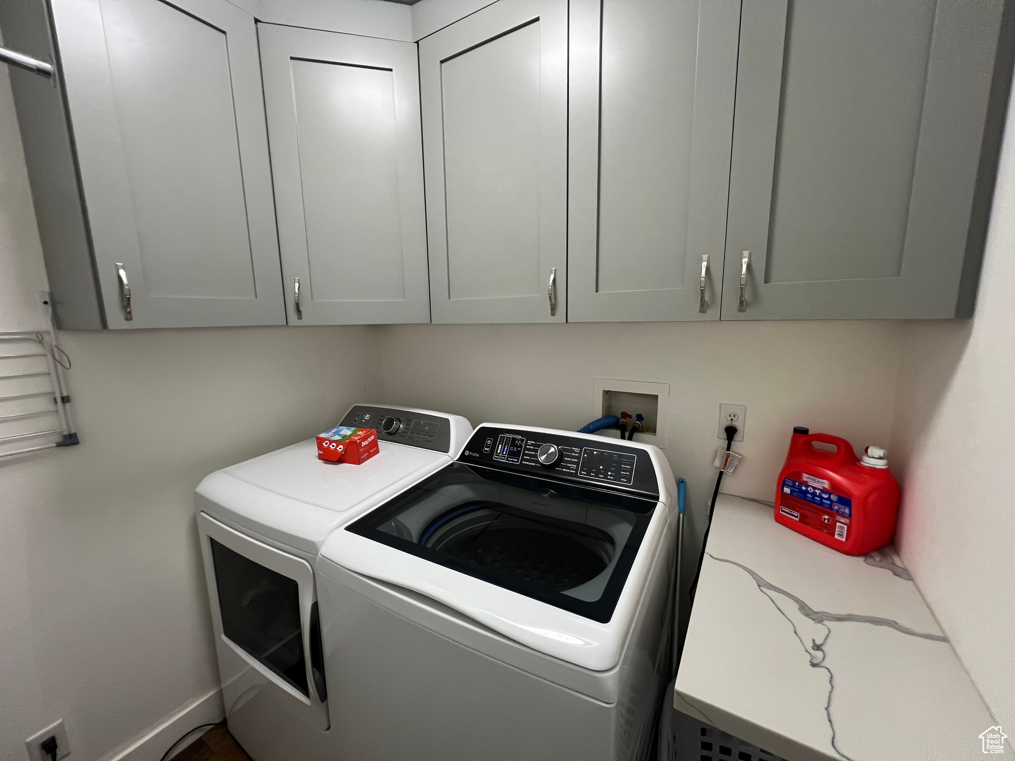 CEDARWOOD ESTATES - Residential
