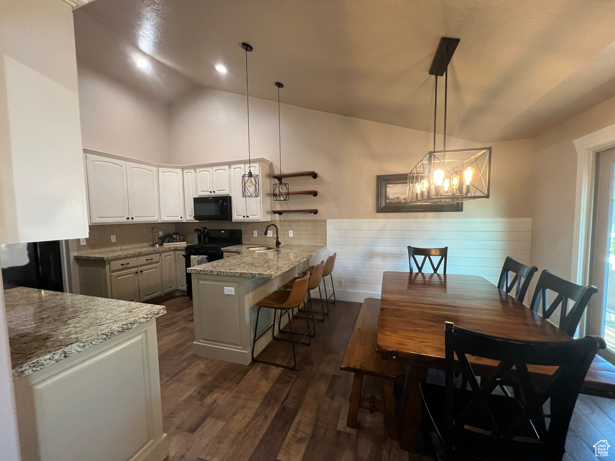 CEDARWOOD ESTATES - Residential