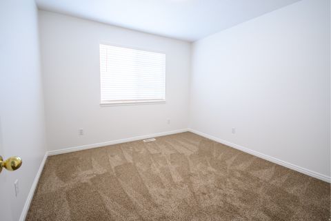 Tiny photo for 960 E 3400 N, Layton, UT 84040 (MLS # 2158302)