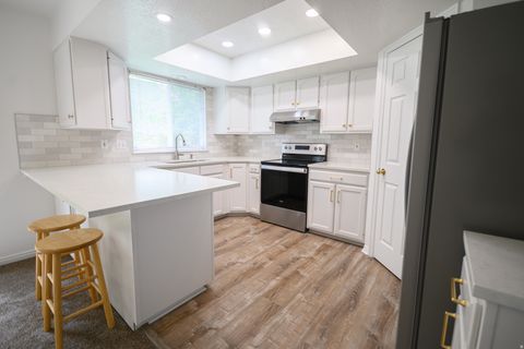 Tiny photo for 960 E 3400 N, Layton, UT 84040 (MLS # 2158302)