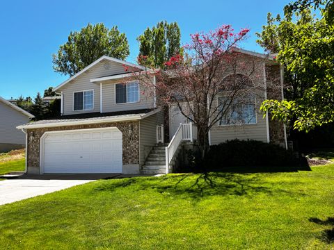 Tiny photo for 960 E 3400 N, Layton, UT 84040 (MLS # 2158302)