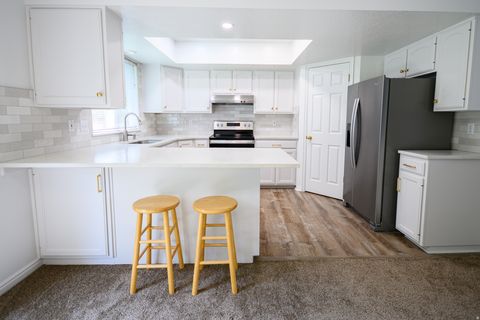 Tiny photo for 960 E 3400 N, Layton, UT 84040 (MLS # 2158302)
