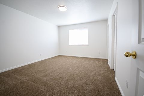 Tiny photo for 960 E 3400 N, Layton, UT 84040 (MLS # 2158302)