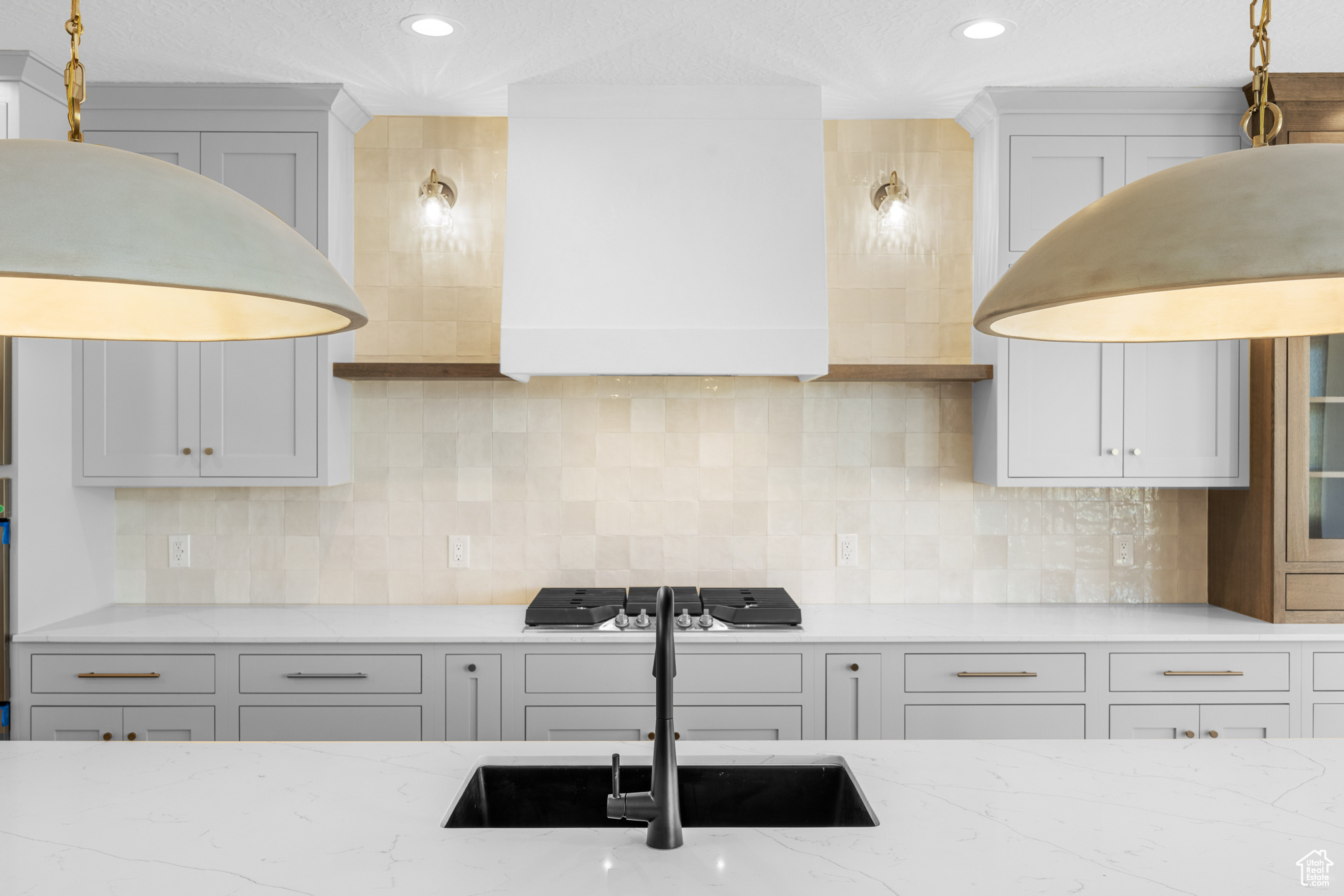 OAKRIDGE COVE - Residential