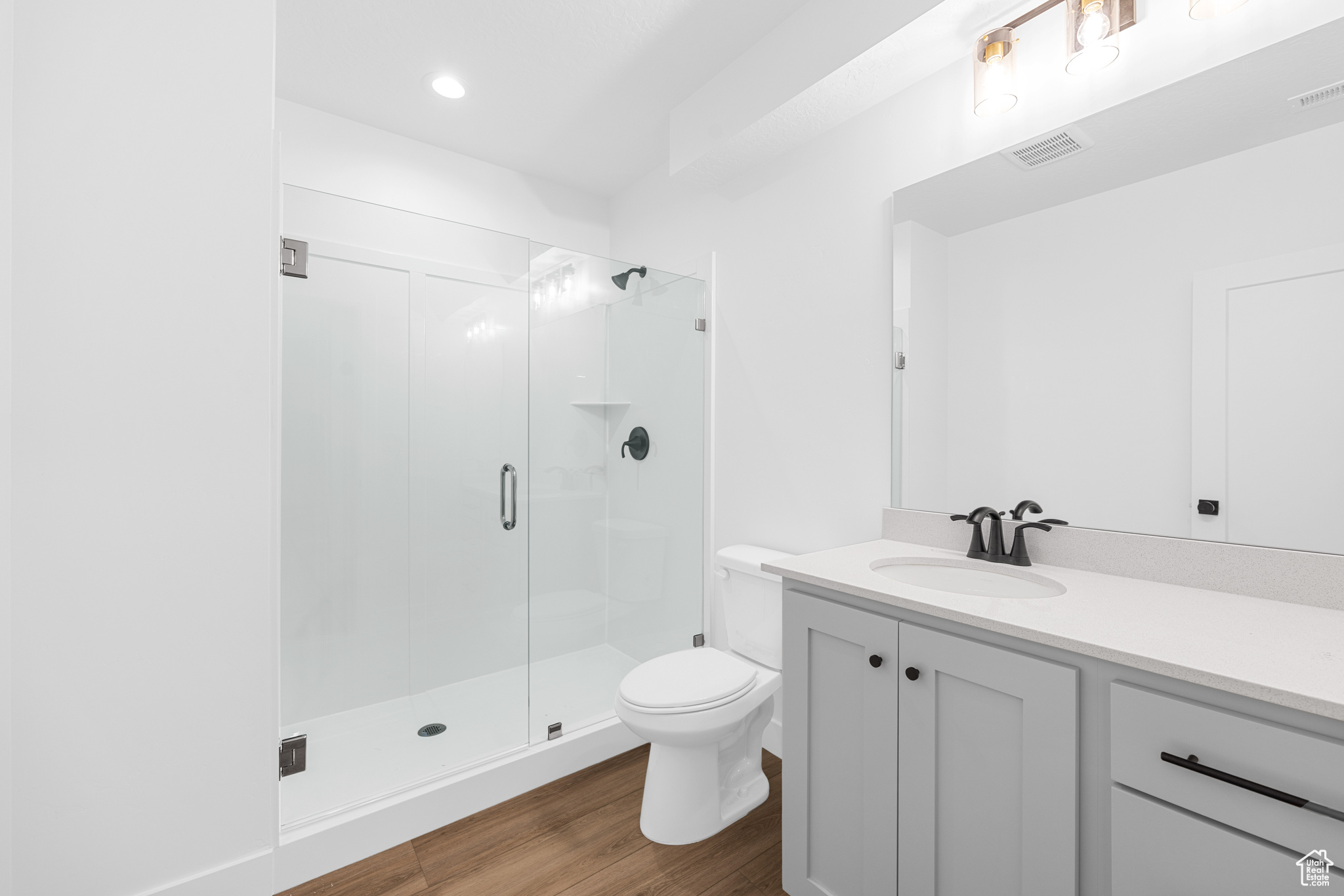 OAKRIDGE COVE - Residential