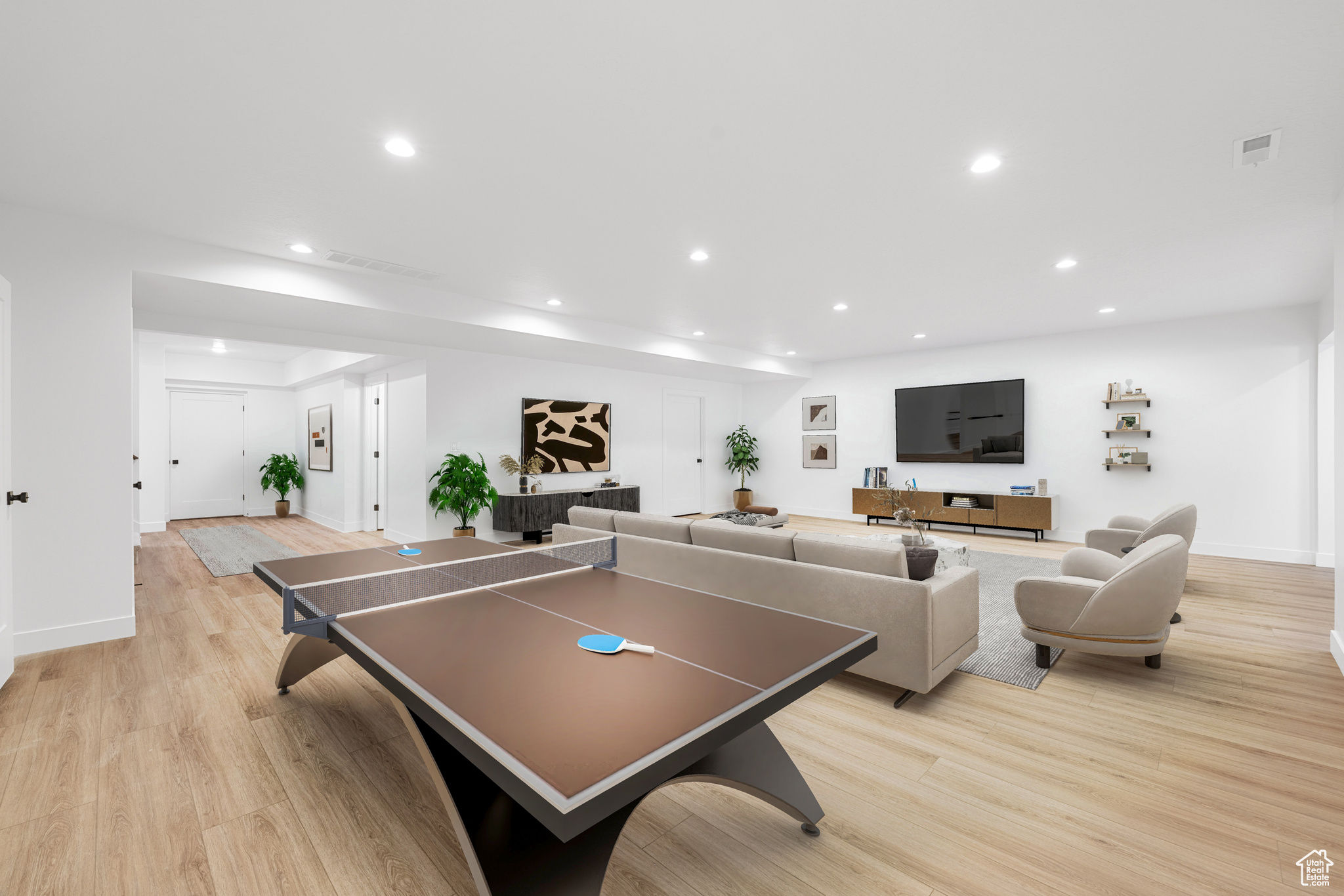 OAKRIDGE COVE - Residential