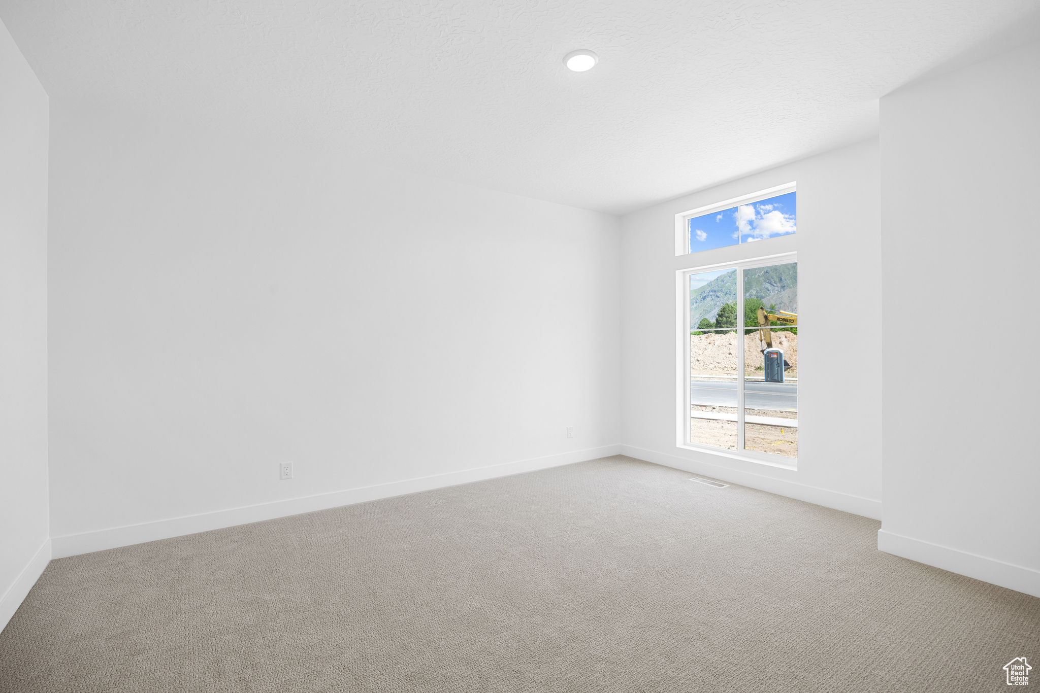 OAKRIDGE COVE - Residential