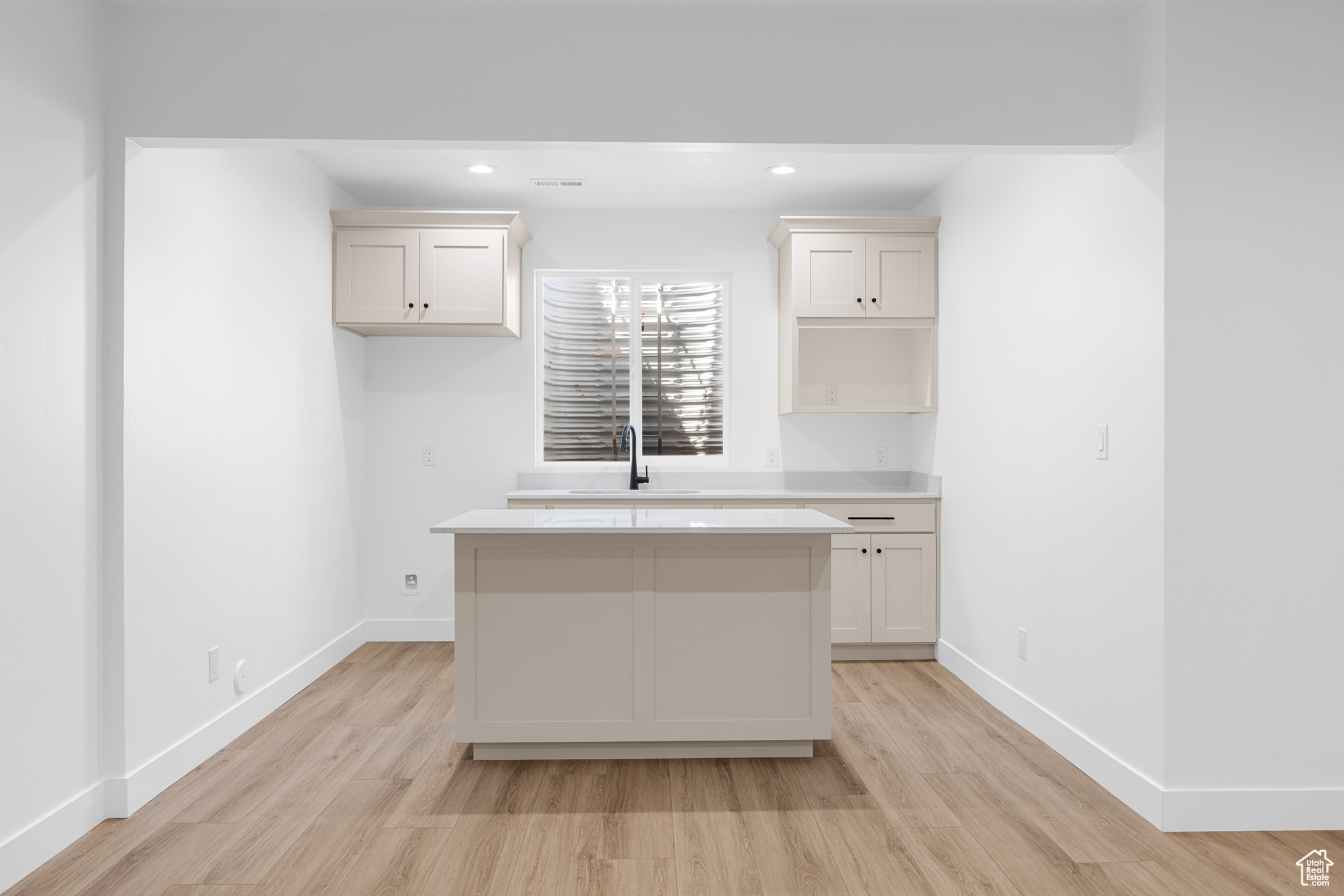 OAKRIDGE COVE - Residential