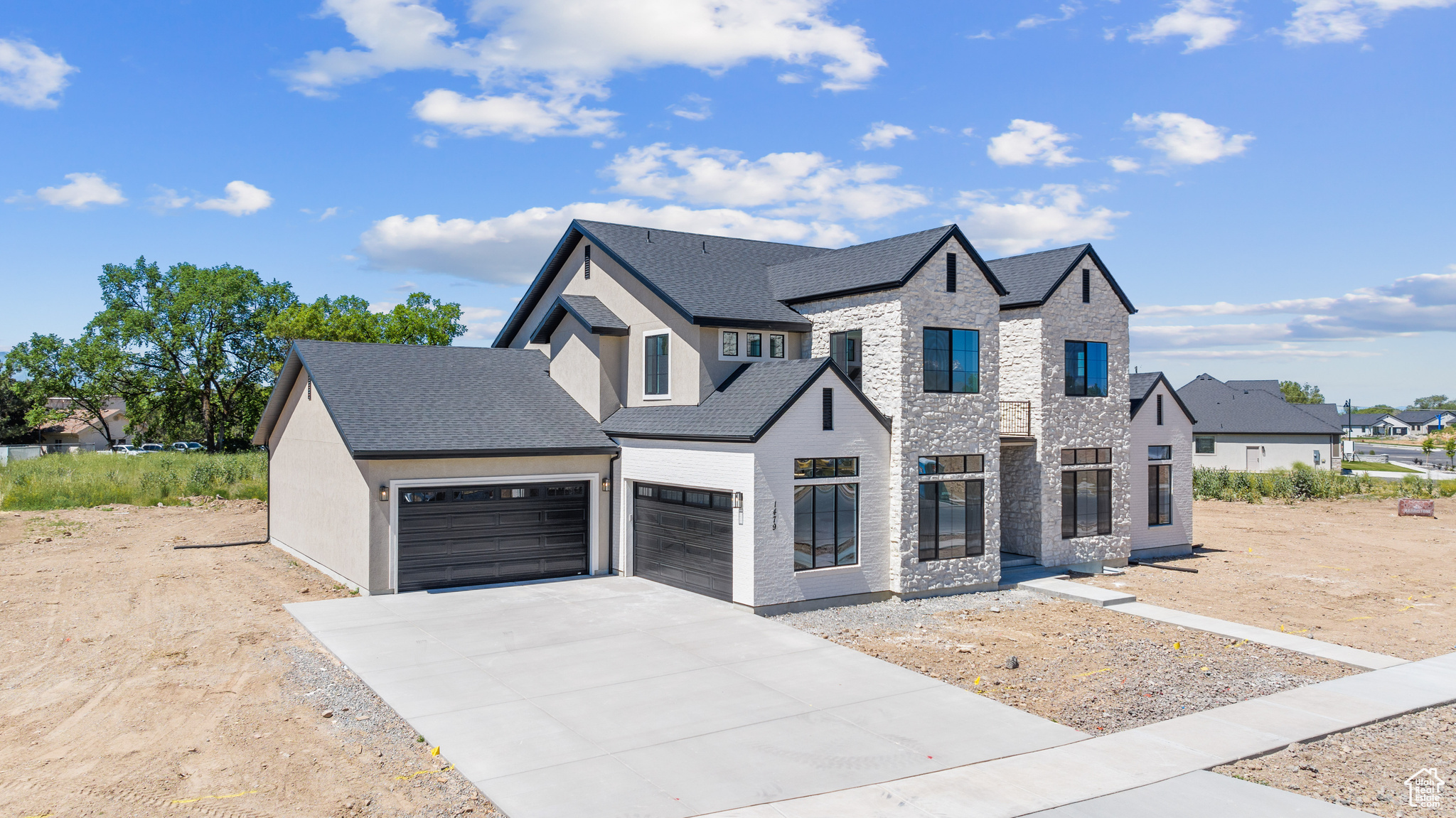 OAKRIDGE COVE - Residential