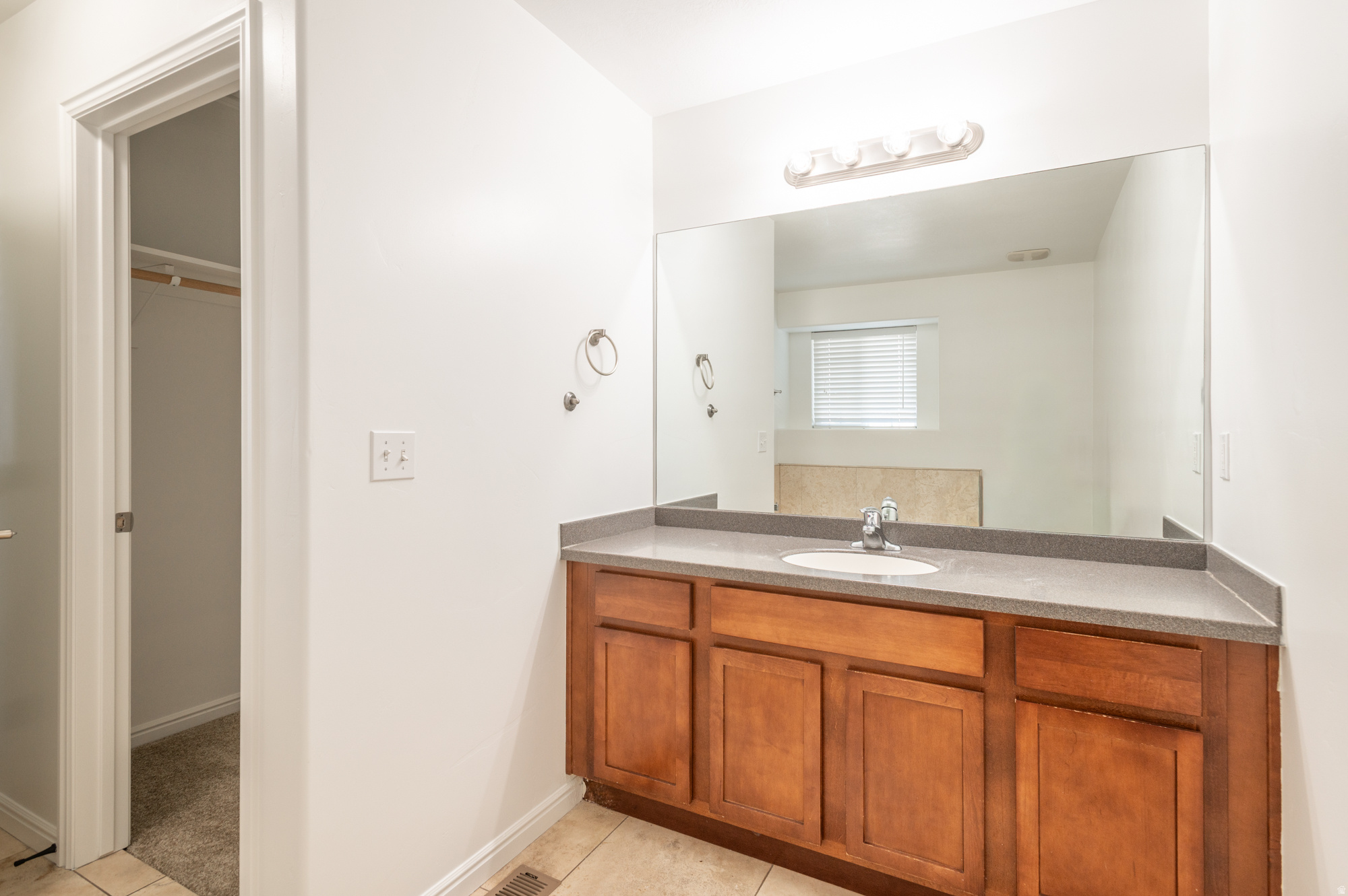 MEADOWS - Residential