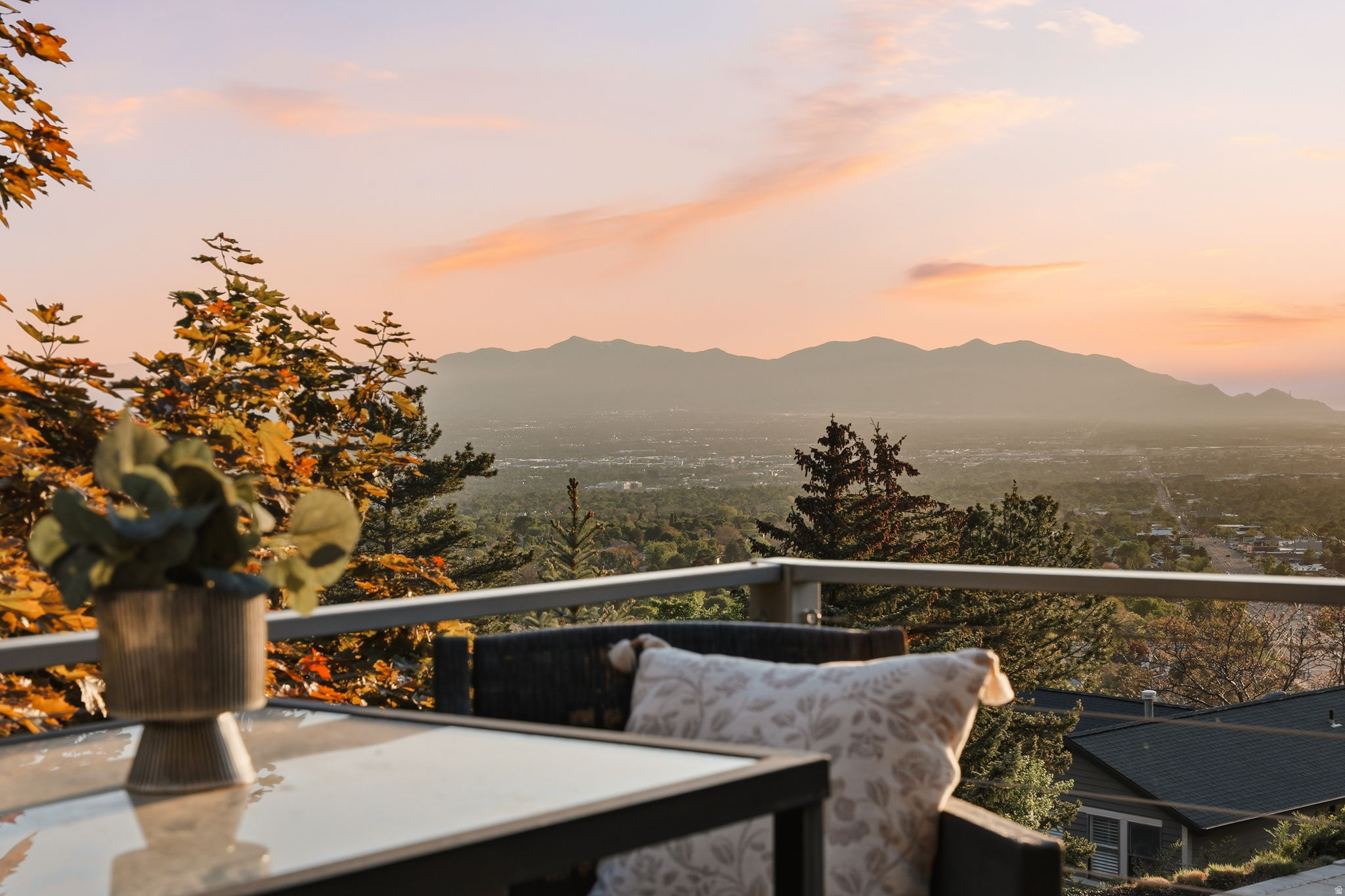 EASTWOOD HILLS - Residential
