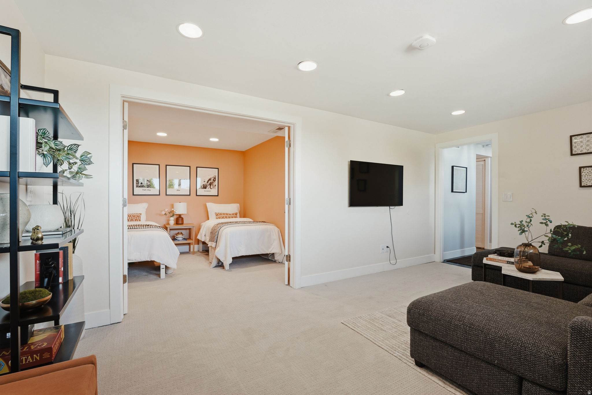 EASTWOOD HILLS - Residential