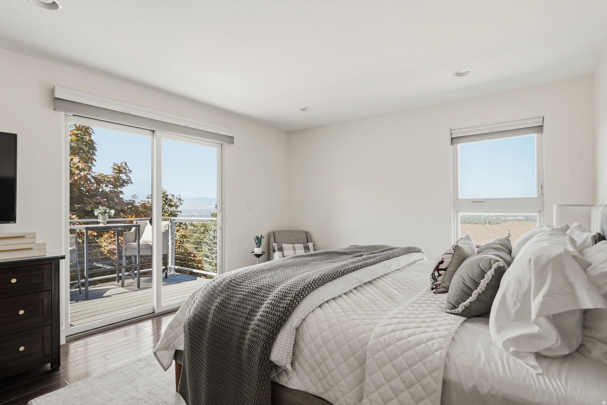 EASTWOOD HILLS - Residential