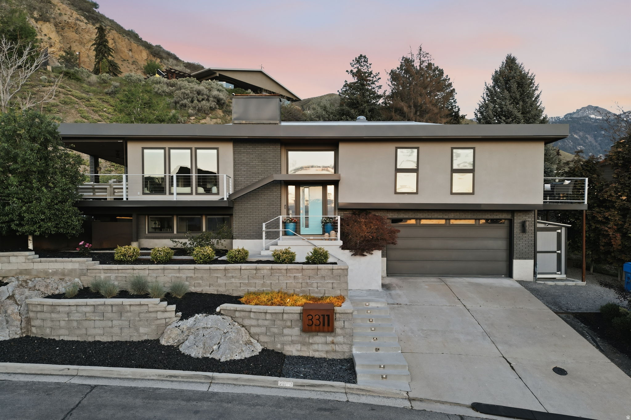 EASTWOOD HILLS - Residential