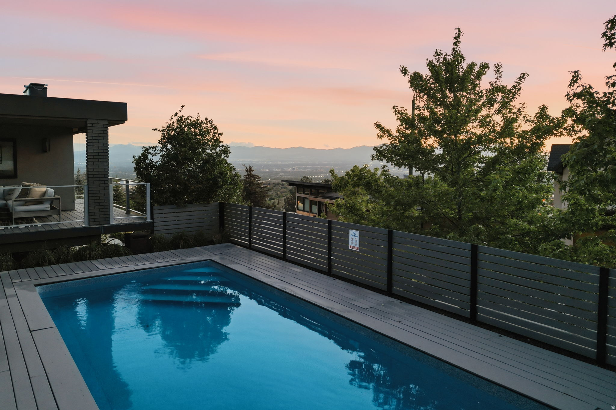 EASTWOOD HILLS - Residential