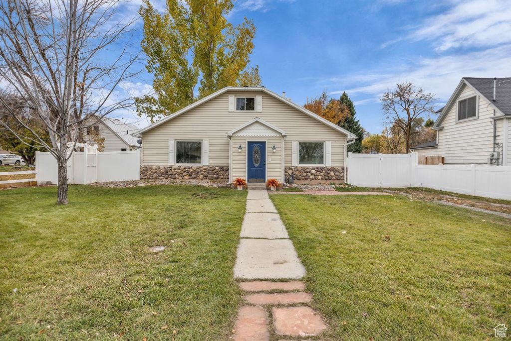 Photo of 178 E 100 S, Heber City, UT 84032 (MLS # 2119163)