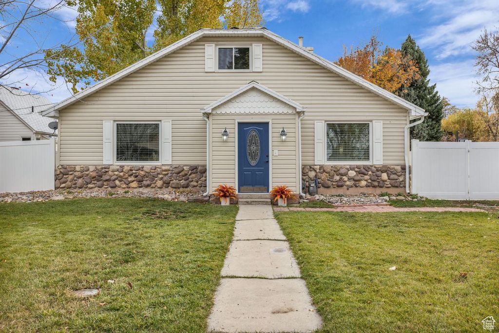 Photo of 178 E 100 S, Heber City, UT 84032 (MLS # 2119163)