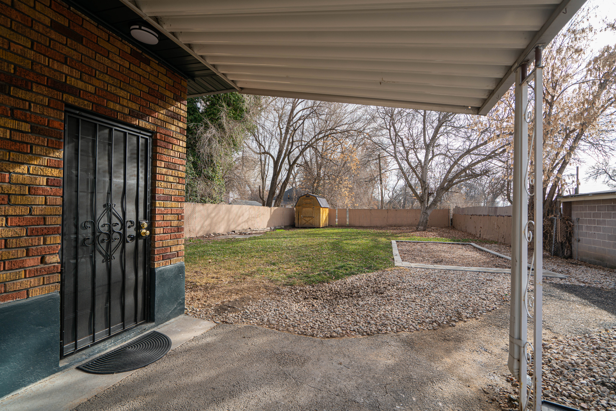 RIVERSIDE - Residential