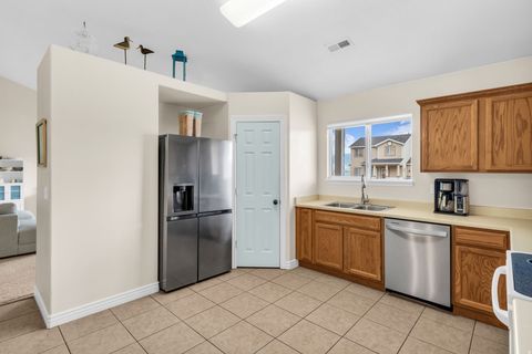 Tiny photo for 4061 S MONTEGO DR W, Saratoga Springs, UT 84045 (MLS # 2151871)