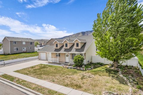 Tiny photo for 4061 S MONTEGO DR W, Saratoga Springs, UT 84045 (MLS # 2151871)