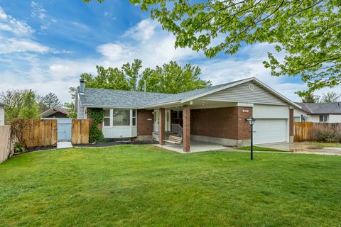 Tiny photo for 8234 S GRAMBLING WAY, Sandy, UT 84094 (MLS # 2154599)