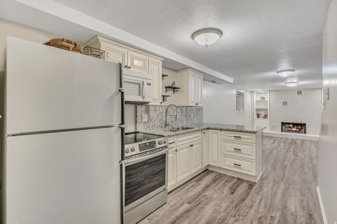 Tiny photo for 8234 S GRAMBLING WAY, Sandy, UT 84094 (MLS # 2154599)