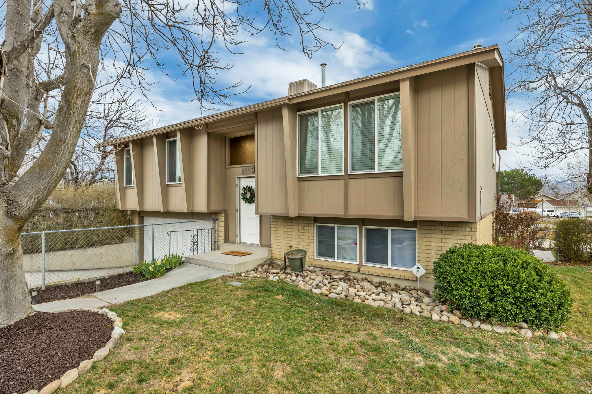 HAZELHURST #1 - Residential