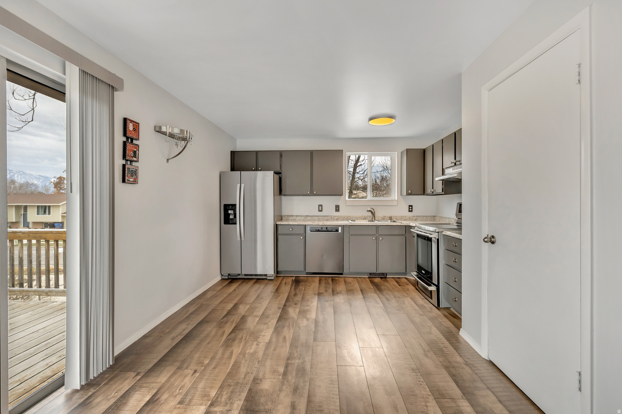 HAZELHURST #1 - Residential