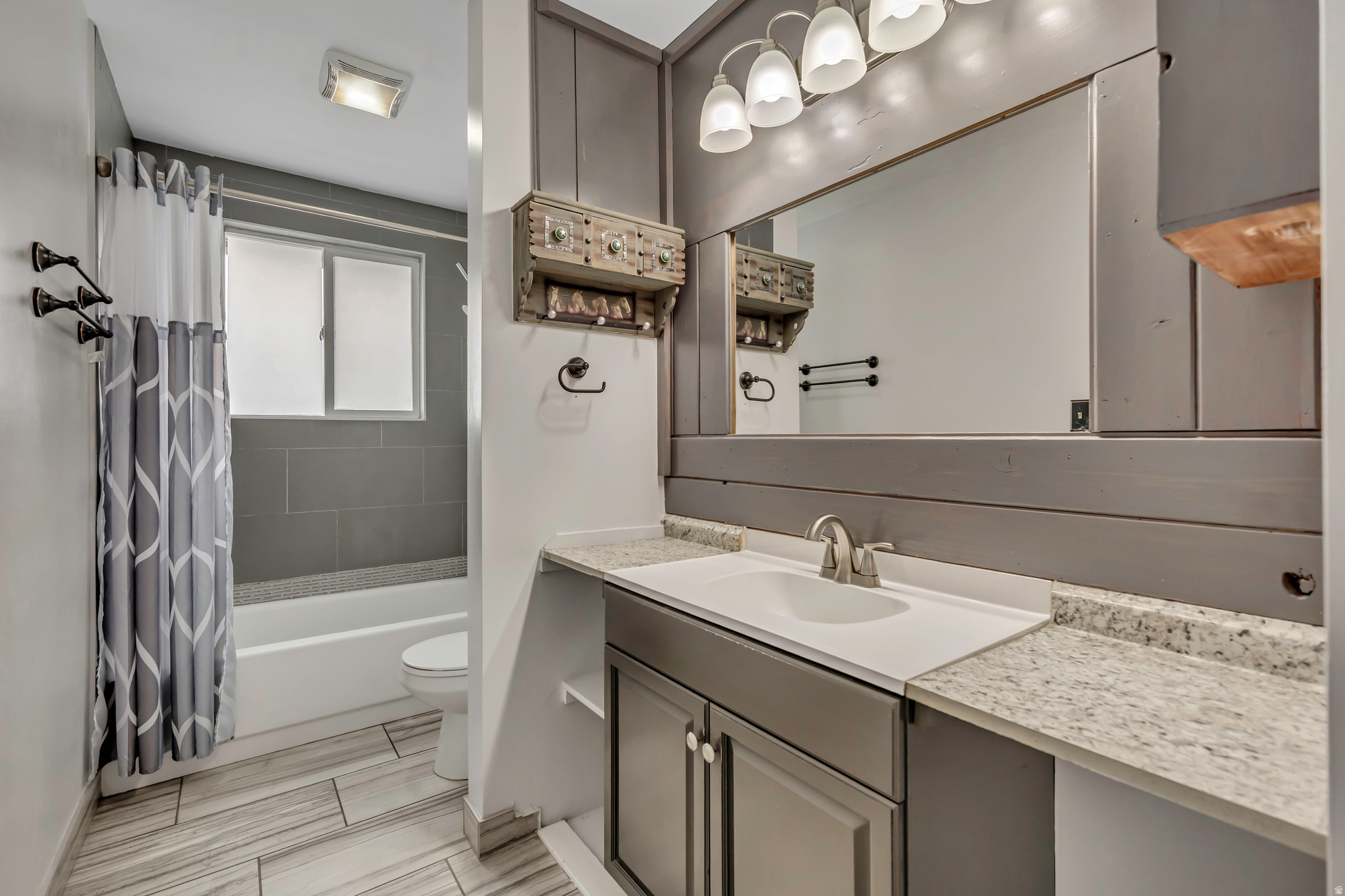 HAZELHURST #1 - Residential