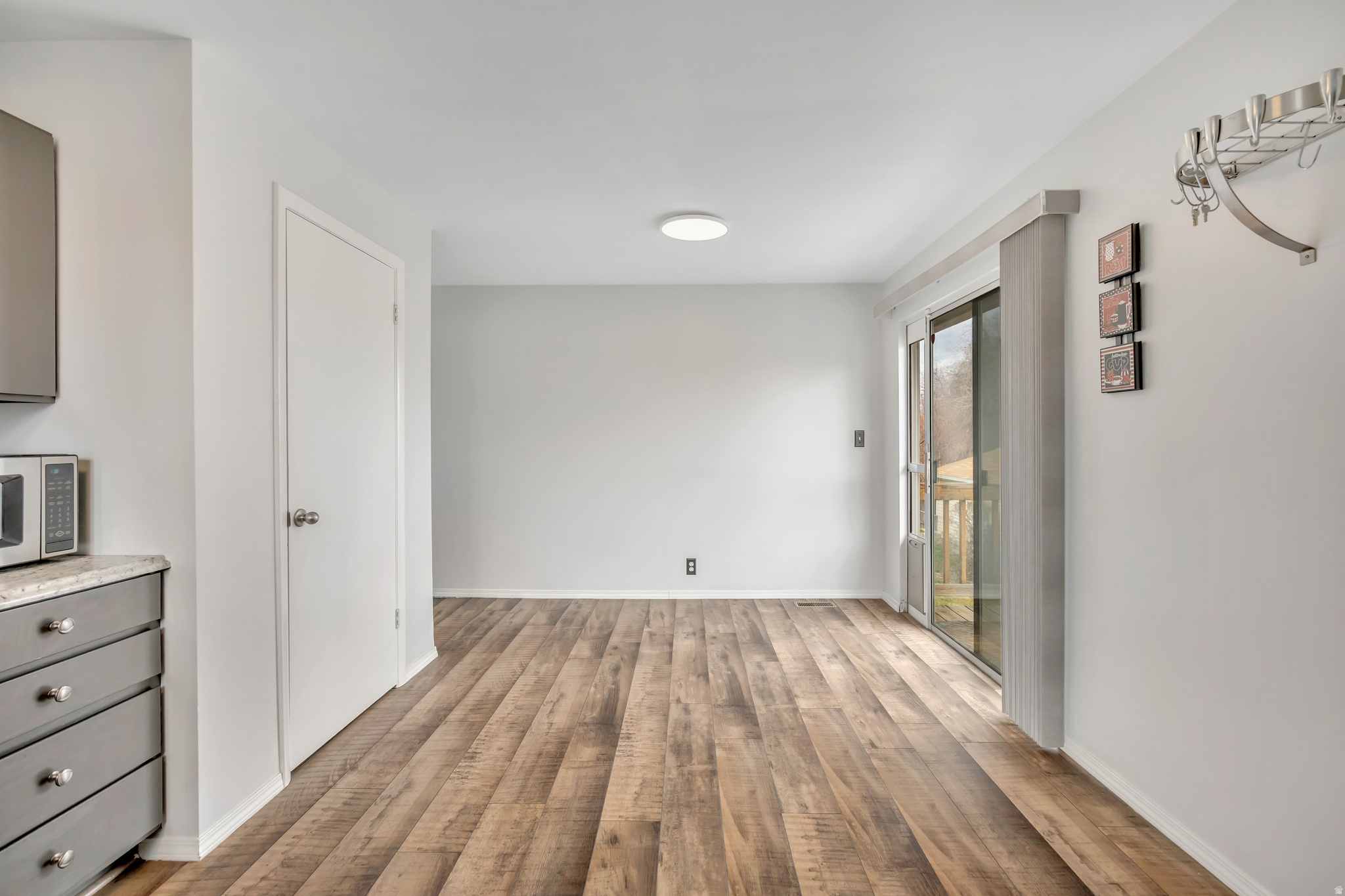 HAZELHURST #1 - Residential