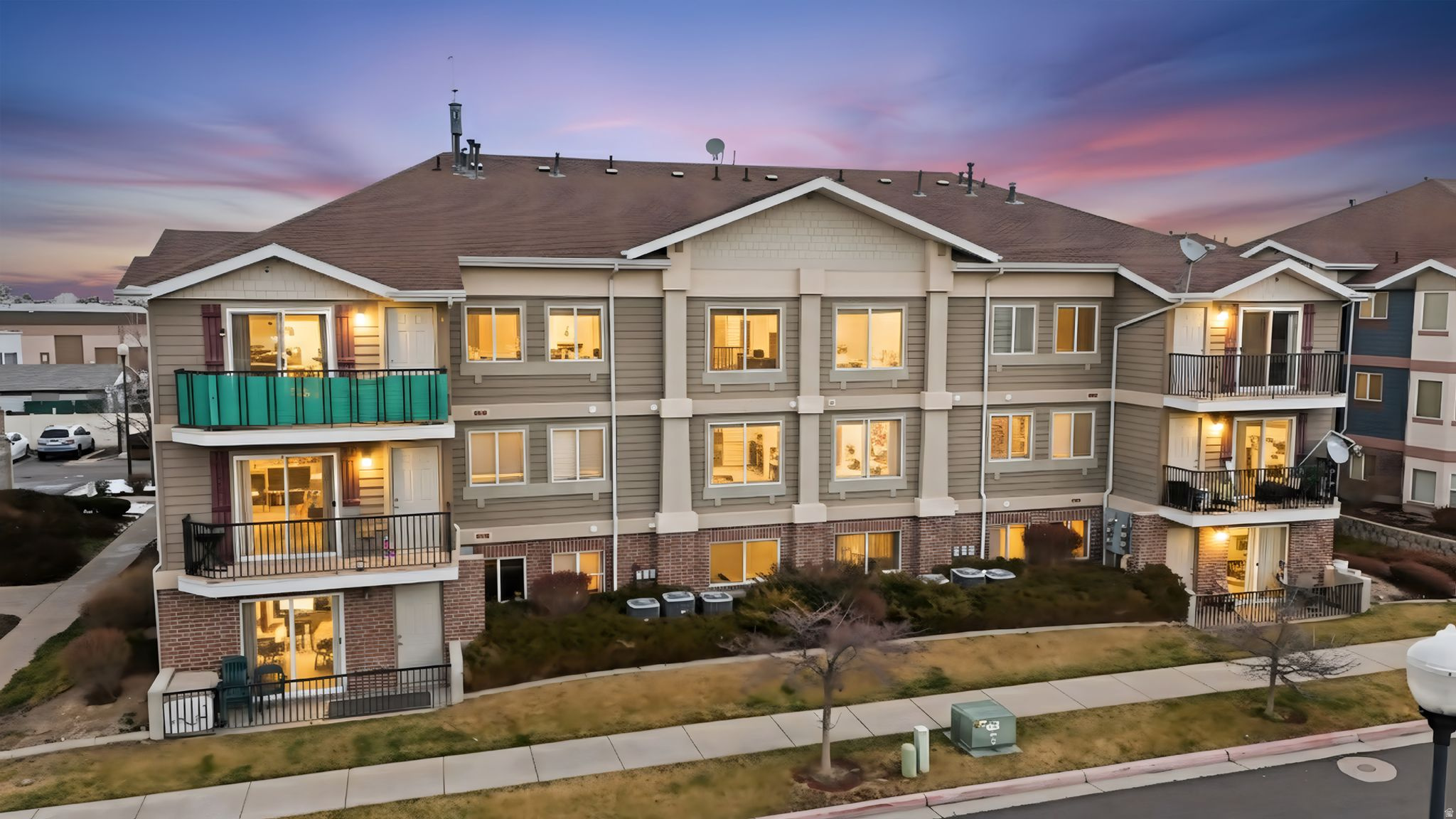 EAST TOWN VILLAGE - Residential