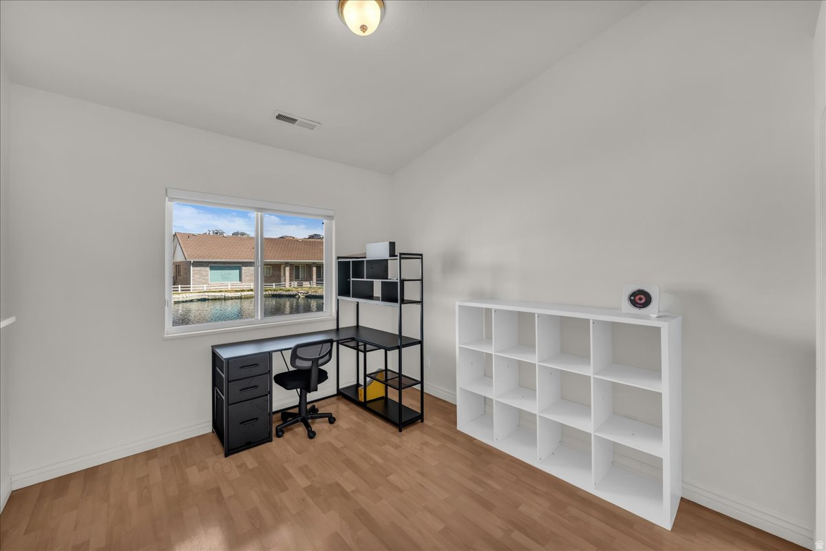 MEADOW CREEK - Residential