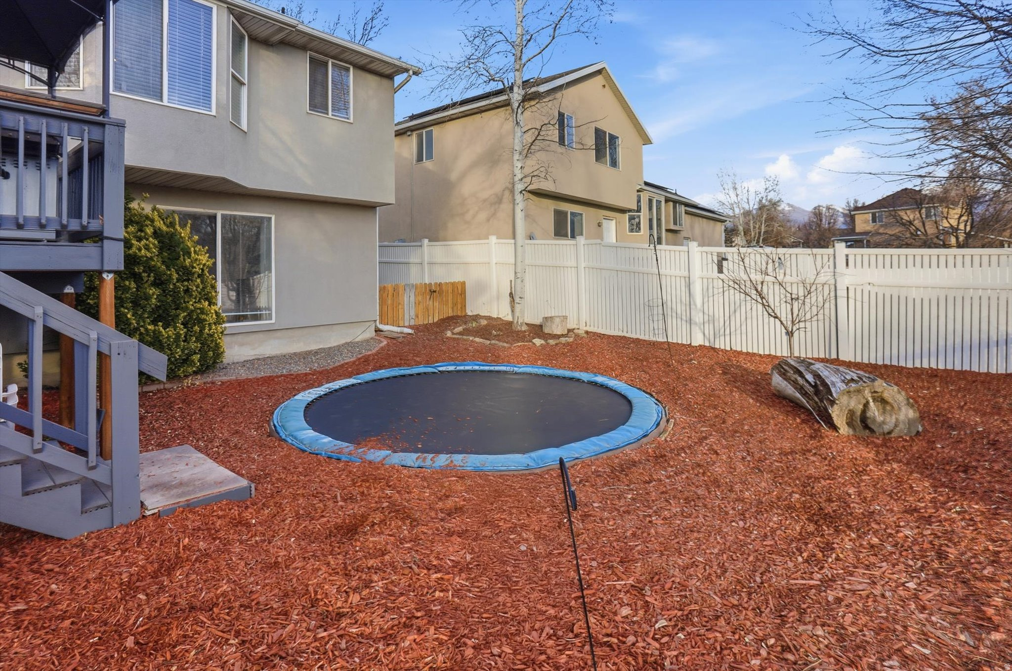 ARGYLE ACRES - Residential