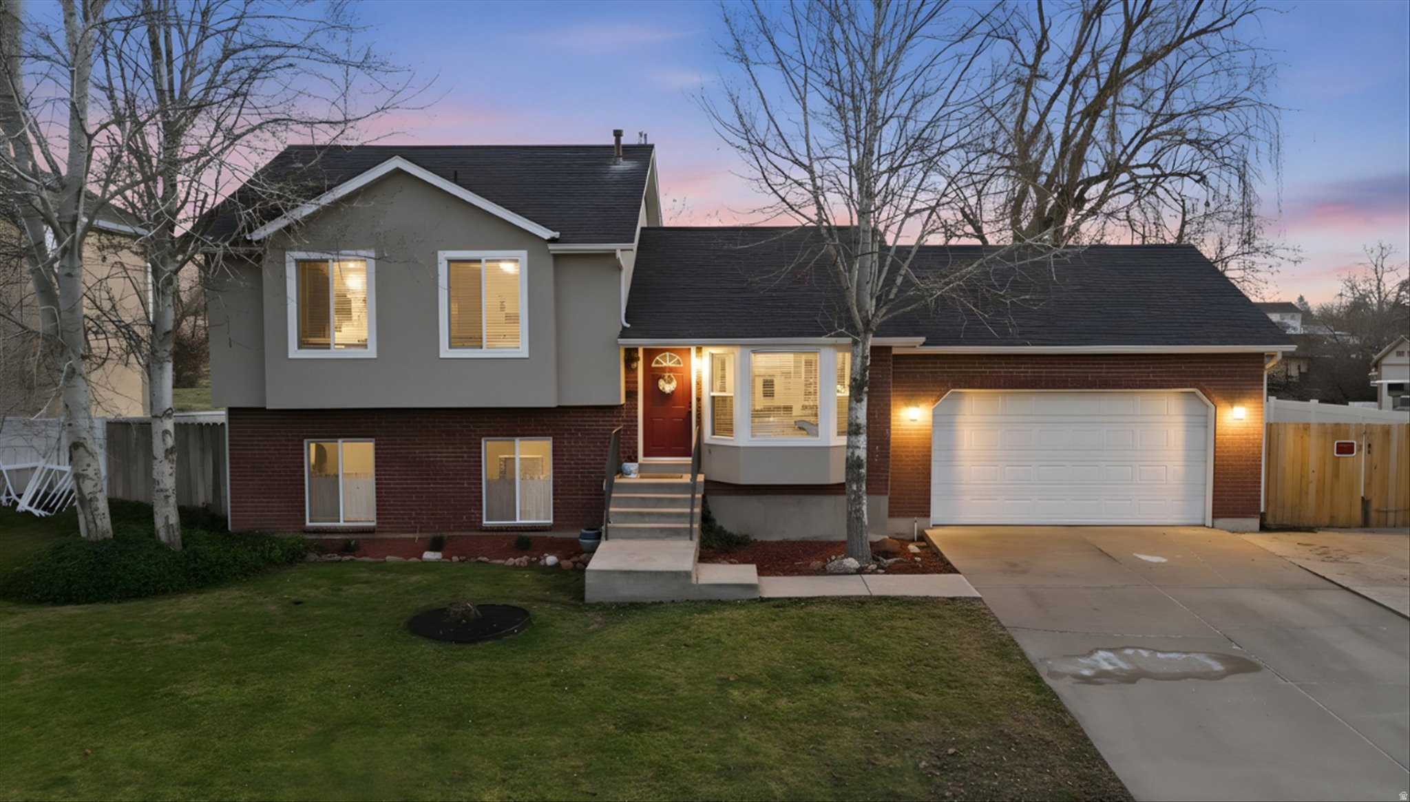 ARGYLE ACRES - Residential