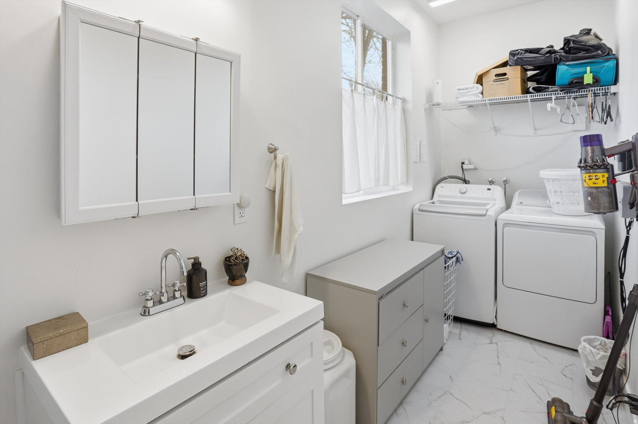 ARGYLE ACRES - Residential