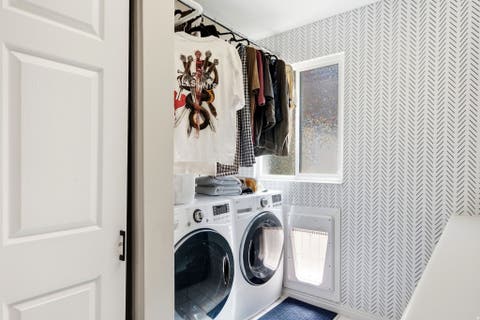 Tiny photo for 1112 E EAGLE RIDGE CIR, Sandy, UT 84094 (MLS # 2175702)