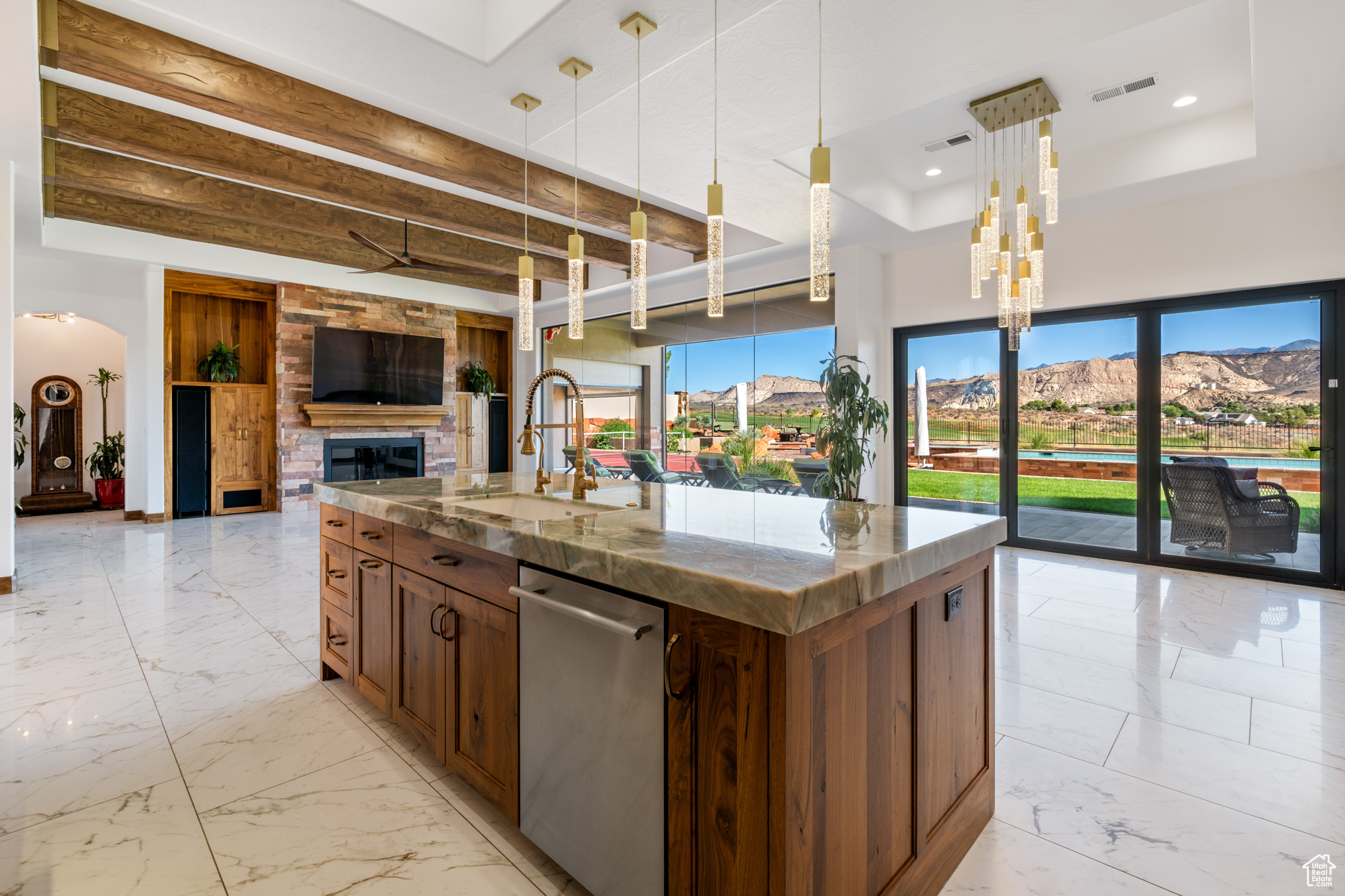 LEDGES OF ST GEORGE - Residential