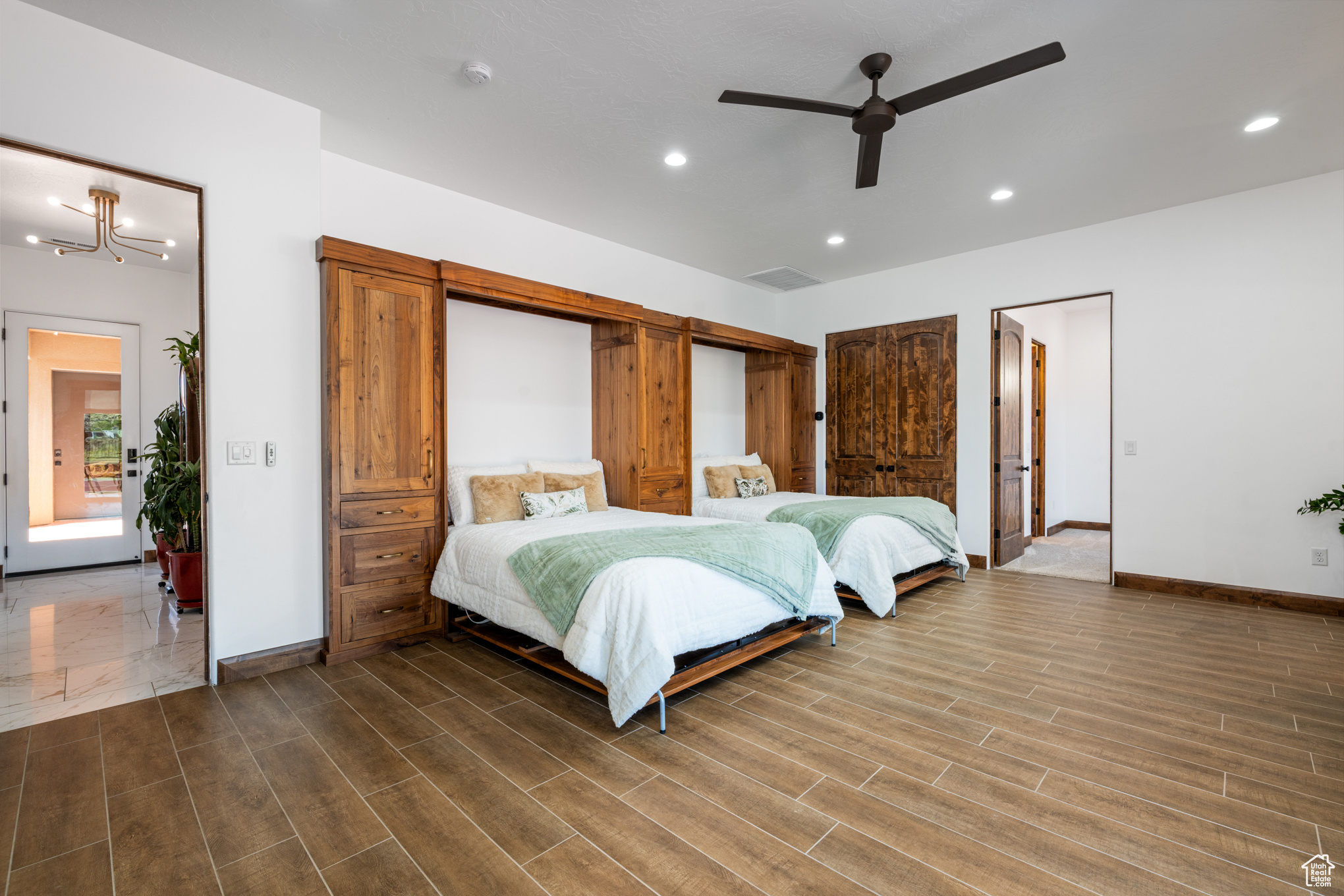 LEDGES OF ST GEORGE - Residential