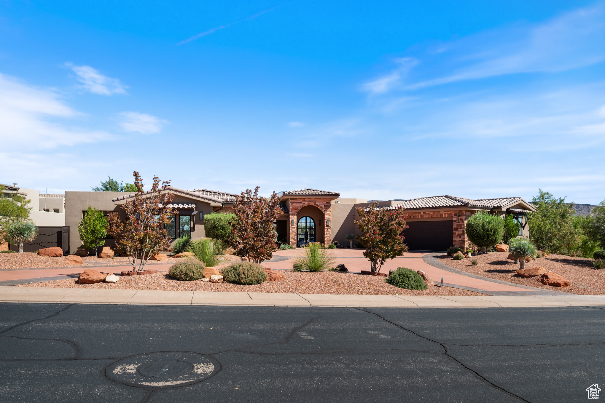 LEDGES OF ST GEORGE - Residential