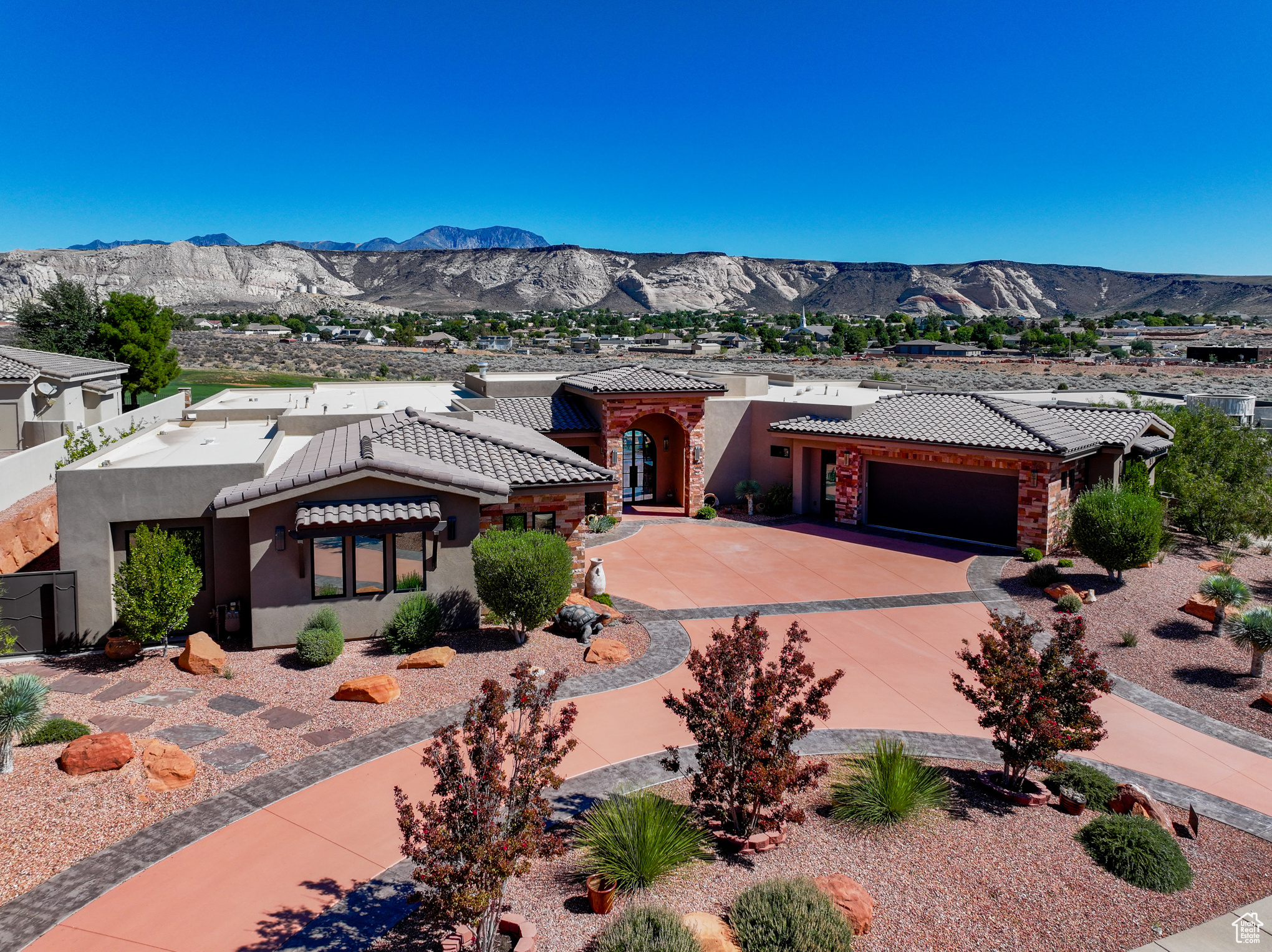 LEDGES OF ST GEORGE - Residential