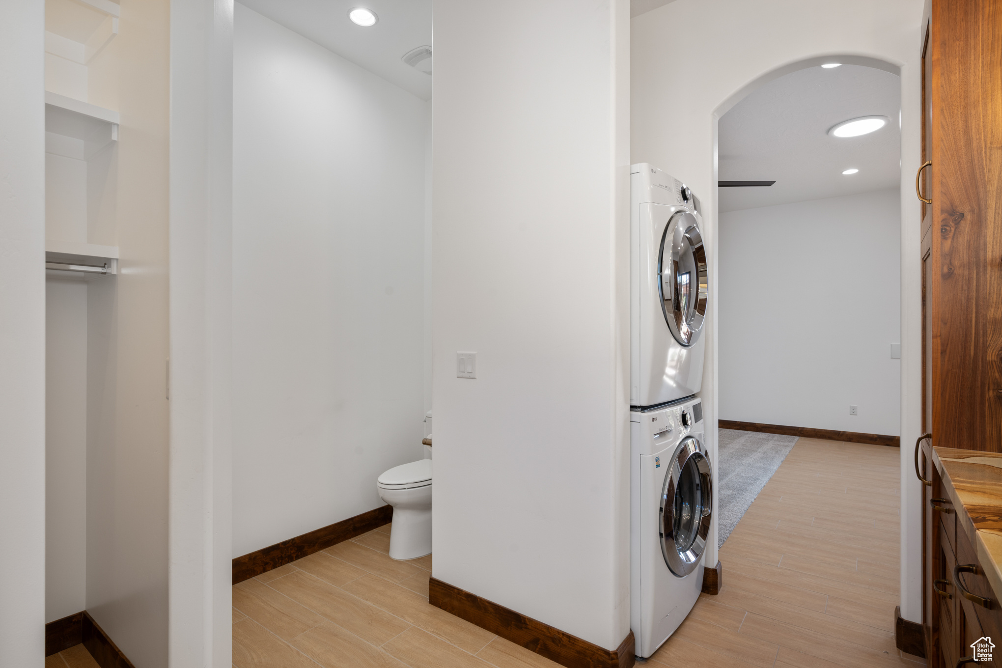 LEDGES OF ST GEORGE - Residential