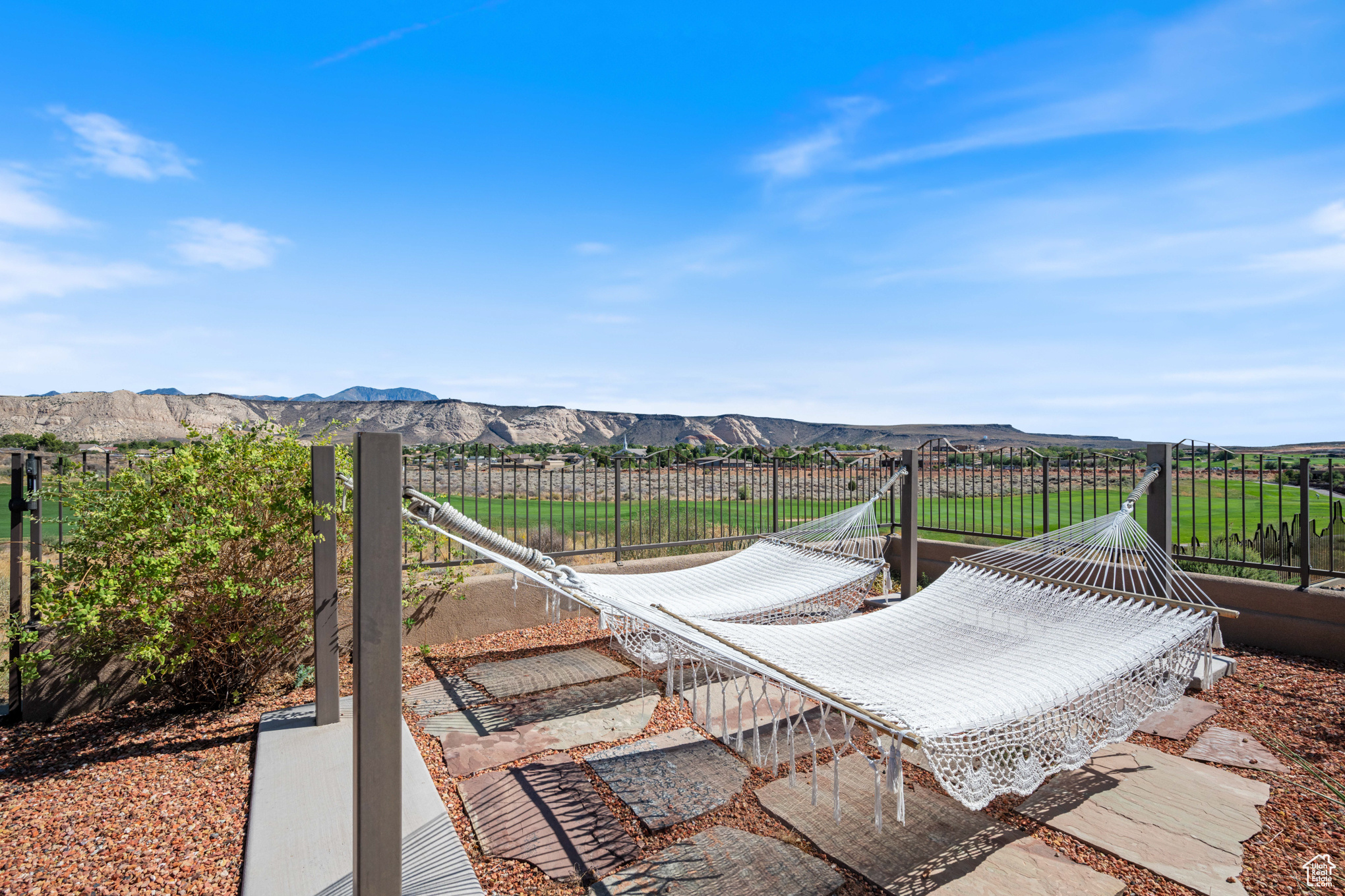 LEDGES OF ST GEORGE - Residential